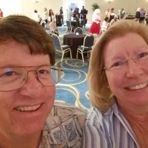 Meet your Posher, Joelle lee